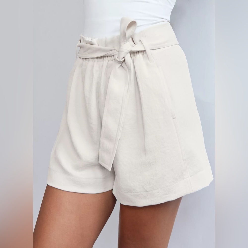 Aritzia Wilfred New Paperbag Short